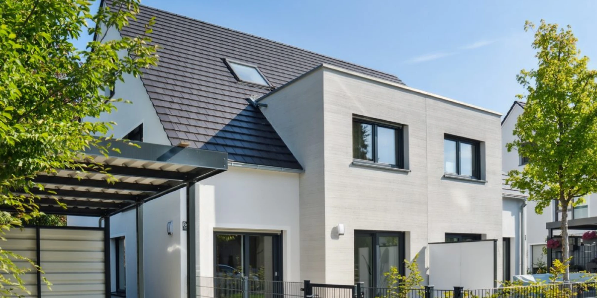 Modernes Wohnen im Doppelhaus: Musterhaus in Erlangen