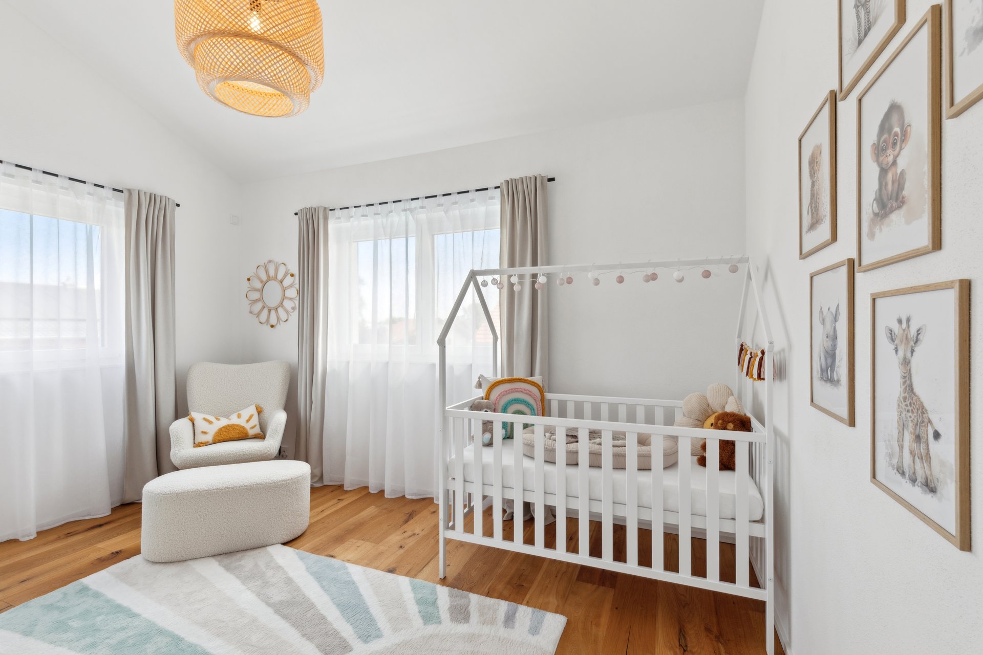 Eine moderne, stilvolle Doppelhaushälfte in Massivbauweise