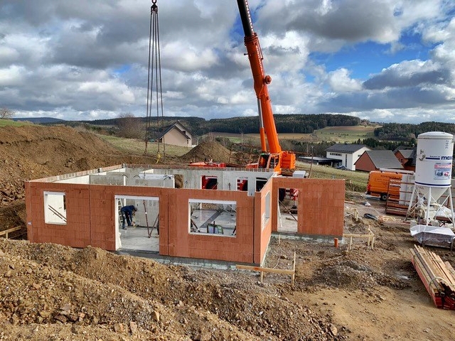 Hausbau in der Oberpfalz: schnell & massiv