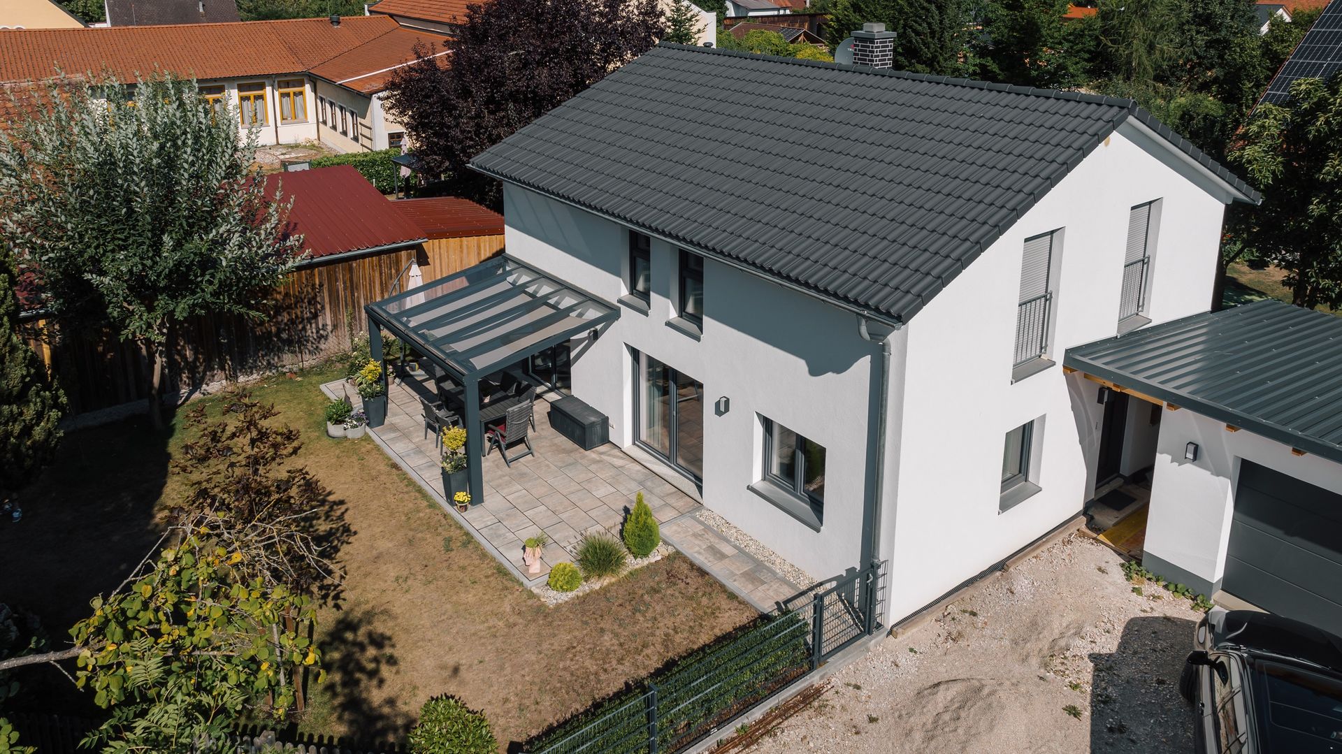 Land-Feeling: Ein modernes Creativ-Haus in ländlicher Lage