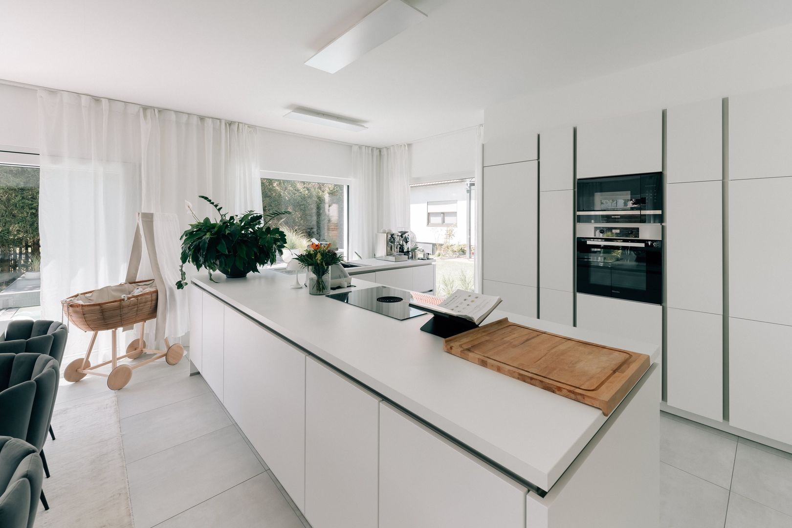 Moderner Kubus: Ein Zuhause mit klarem Wohlfühlfaktor.