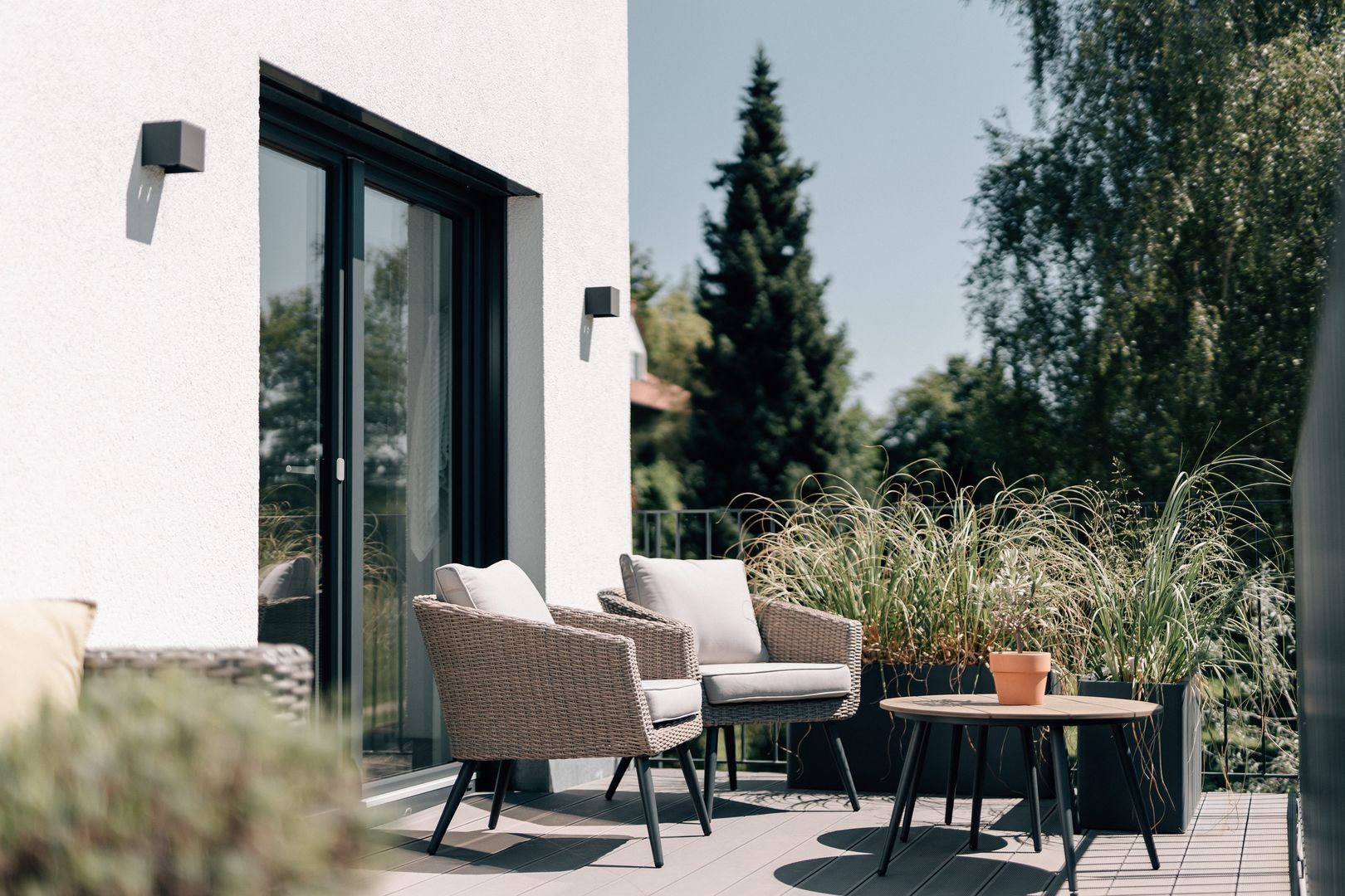 Moderner Kubus: Ein Zuhause mit klarem Wohlfühlfaktor.