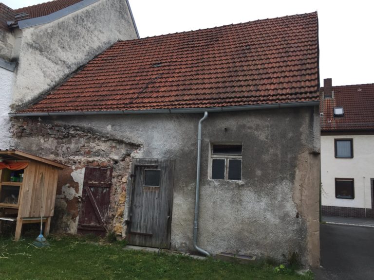 Neubau in einer bestehenden Reihenhaussiedlung? Herausforderung von Familie Reiß angenommen!